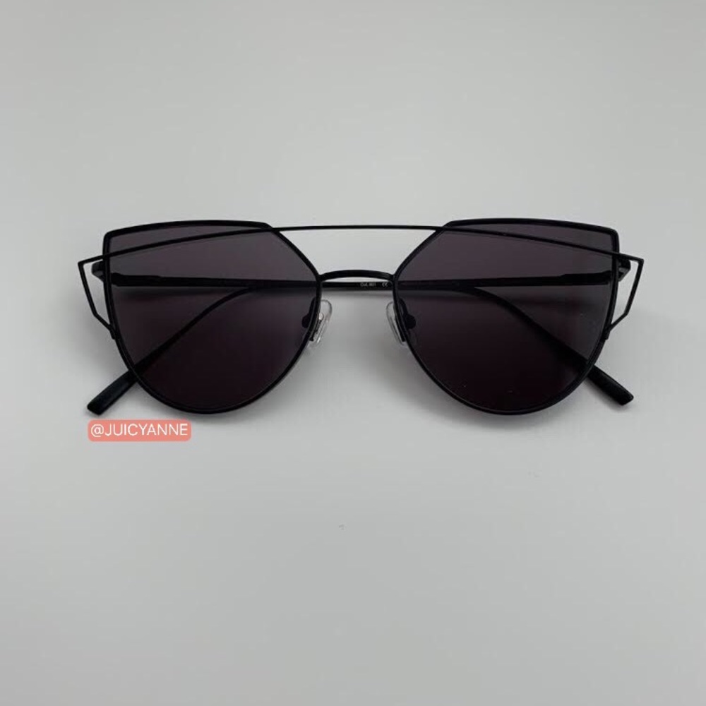 Gentle Monster Love Punch Matte Black Sunglasses